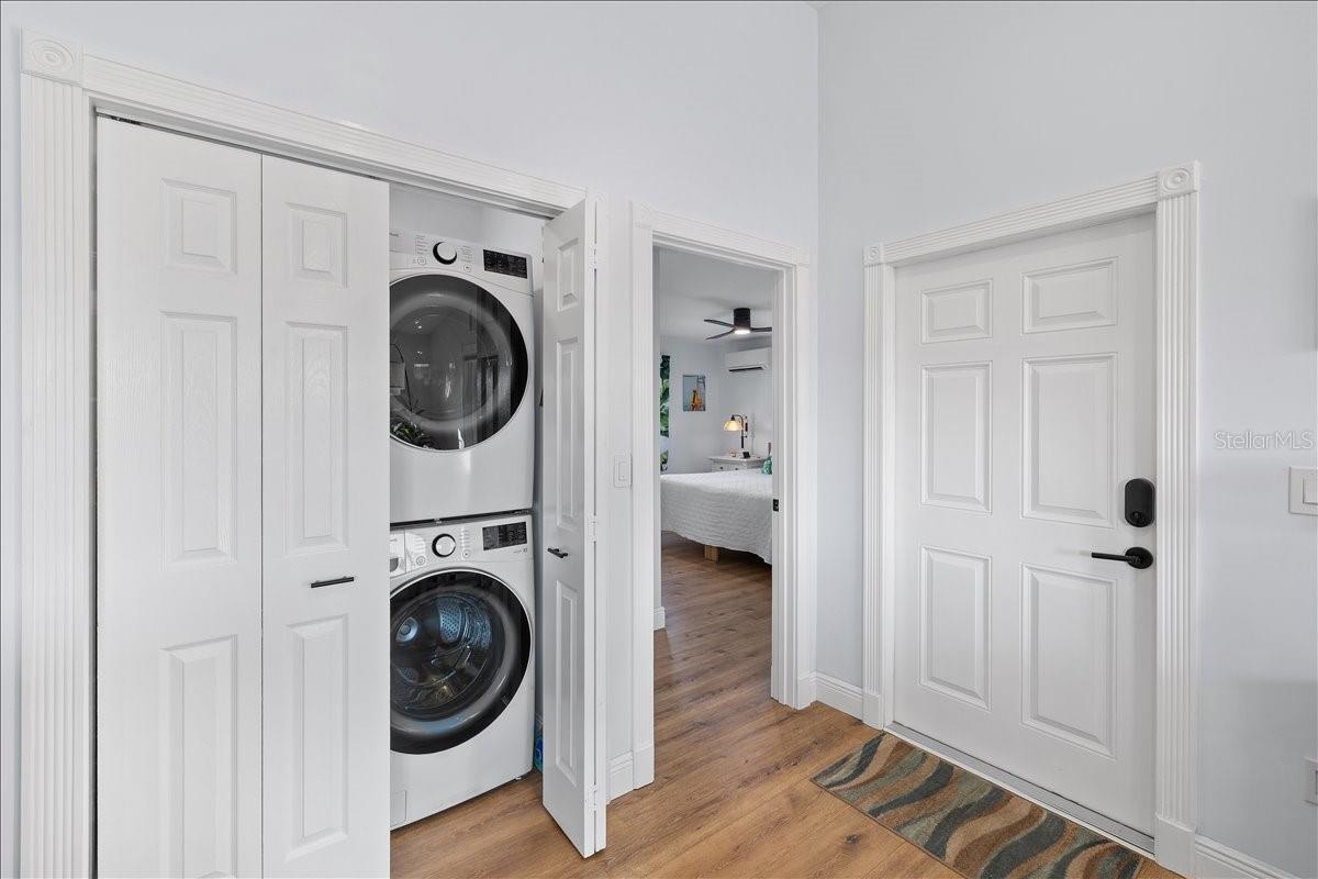 Image 32 of 47 For 4452 Kingston Drive