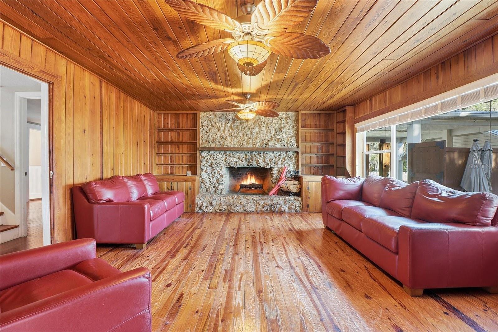 Image 12 of 45 For 5415 Riverside Drive