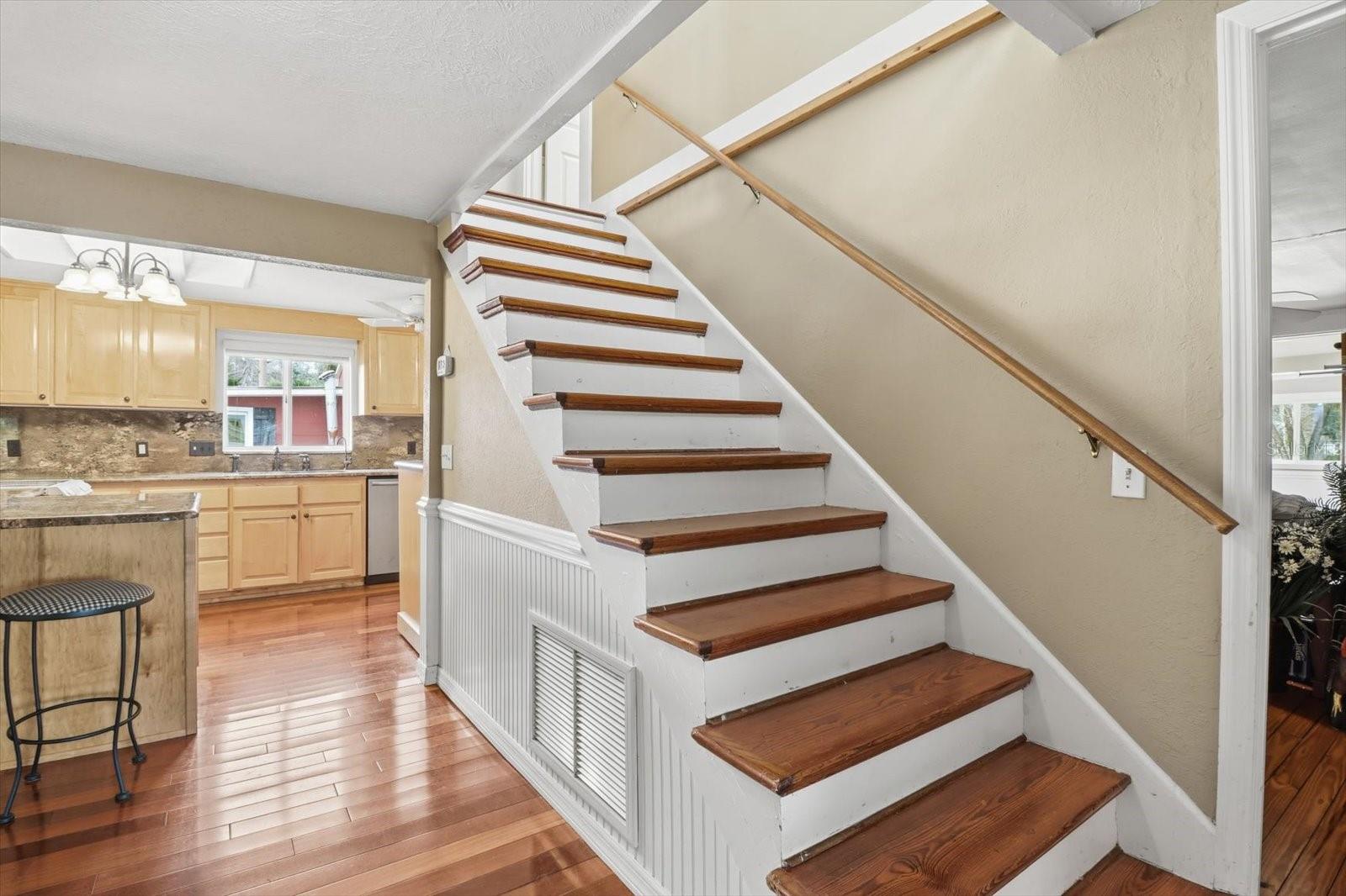 Image 19 of 45 For 5415 Riverside Drive