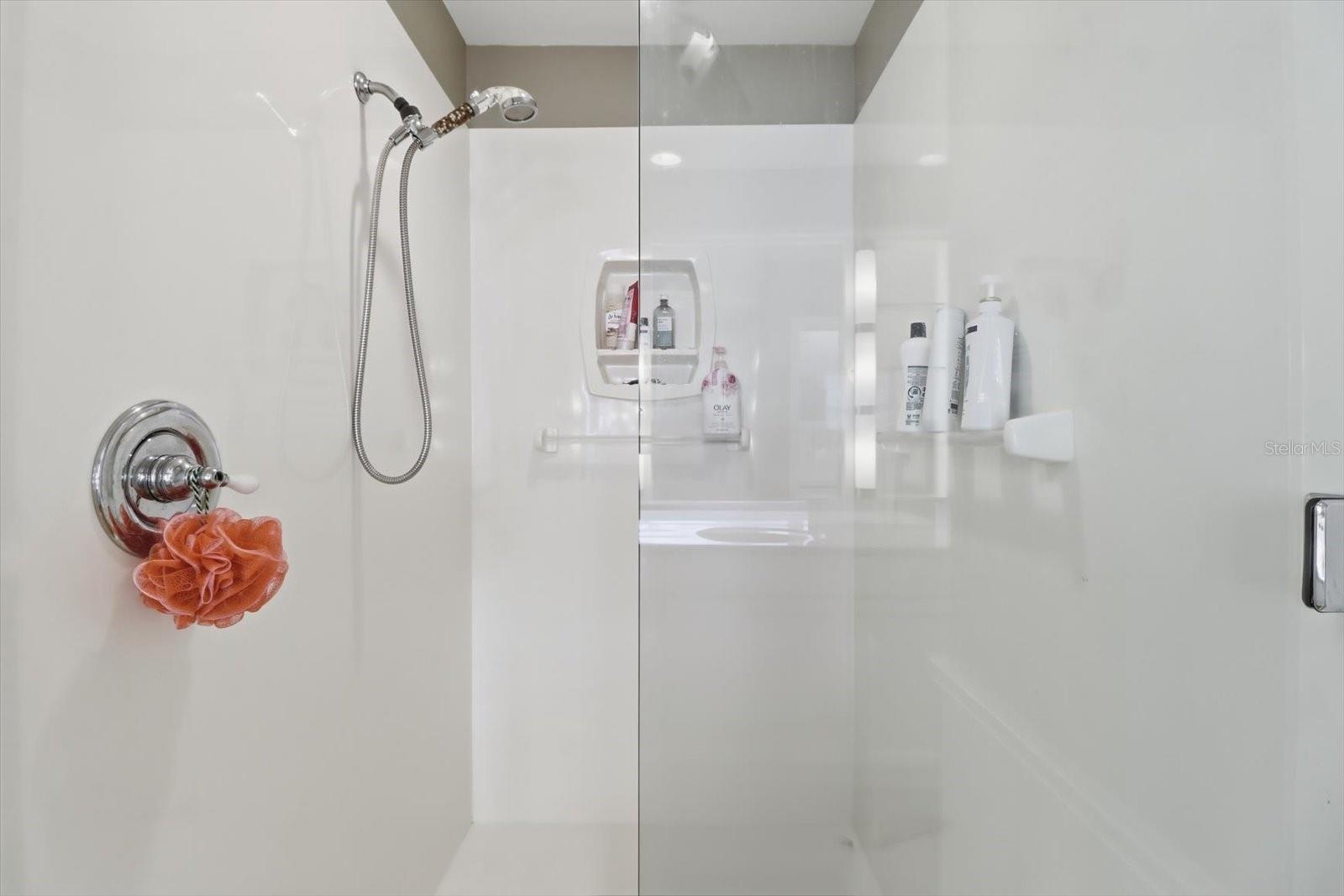 Image 29 of 45 For 5415 Riverside Drive