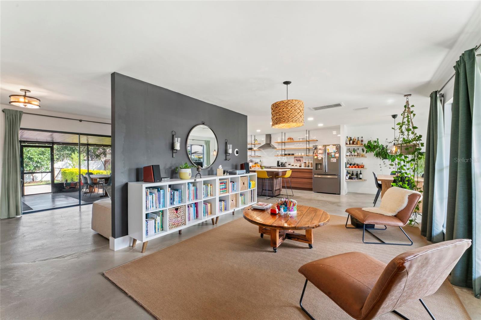 Image 15 of 62 For 16303 Calidonia Lane