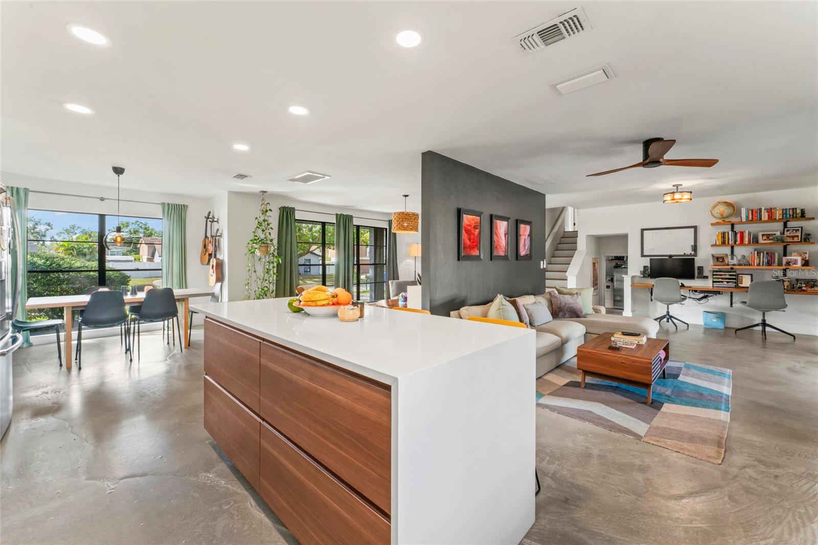 Image 25 of 62 For 16303 Calidonia Lane