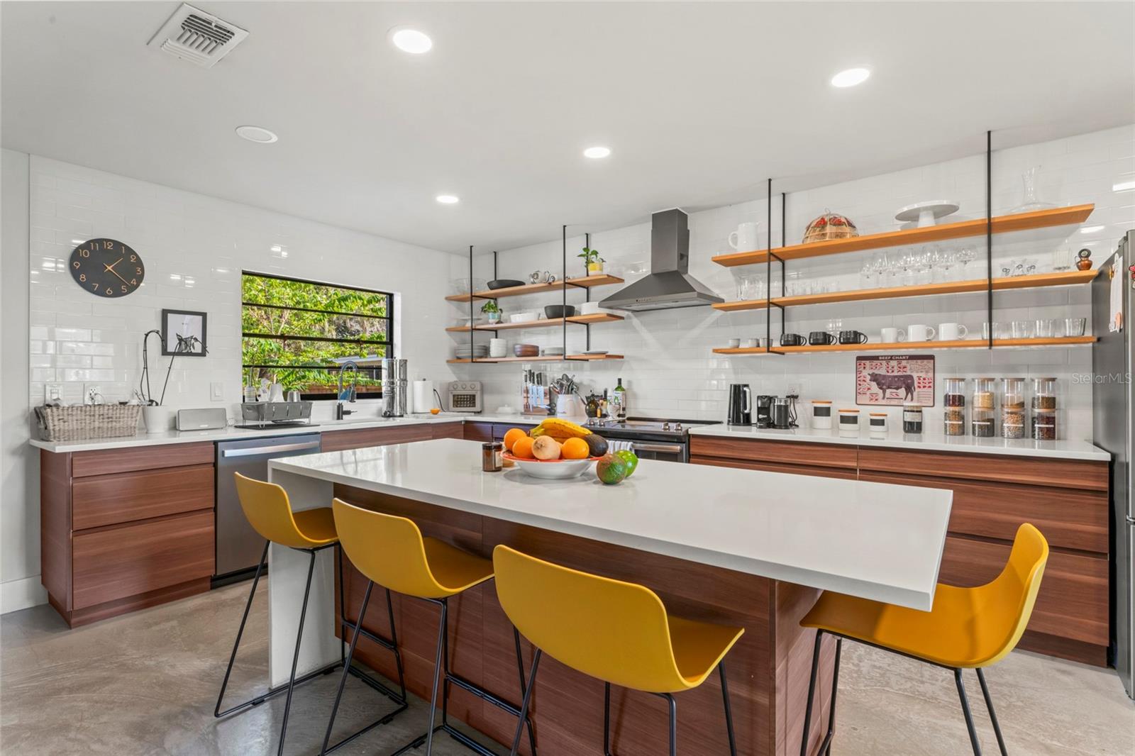 Image 32 of 62 For 16303 Calidonia Lane