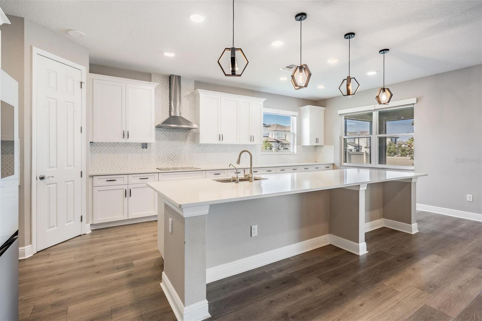 Image 11 of 45 For 33091 Sycamore Leaf Drive