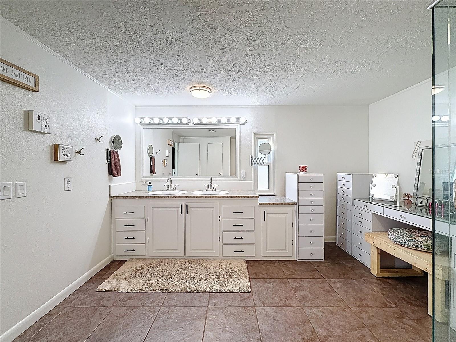 Image 29 of 68 For 2928 Holly Hill Grove 2 Road