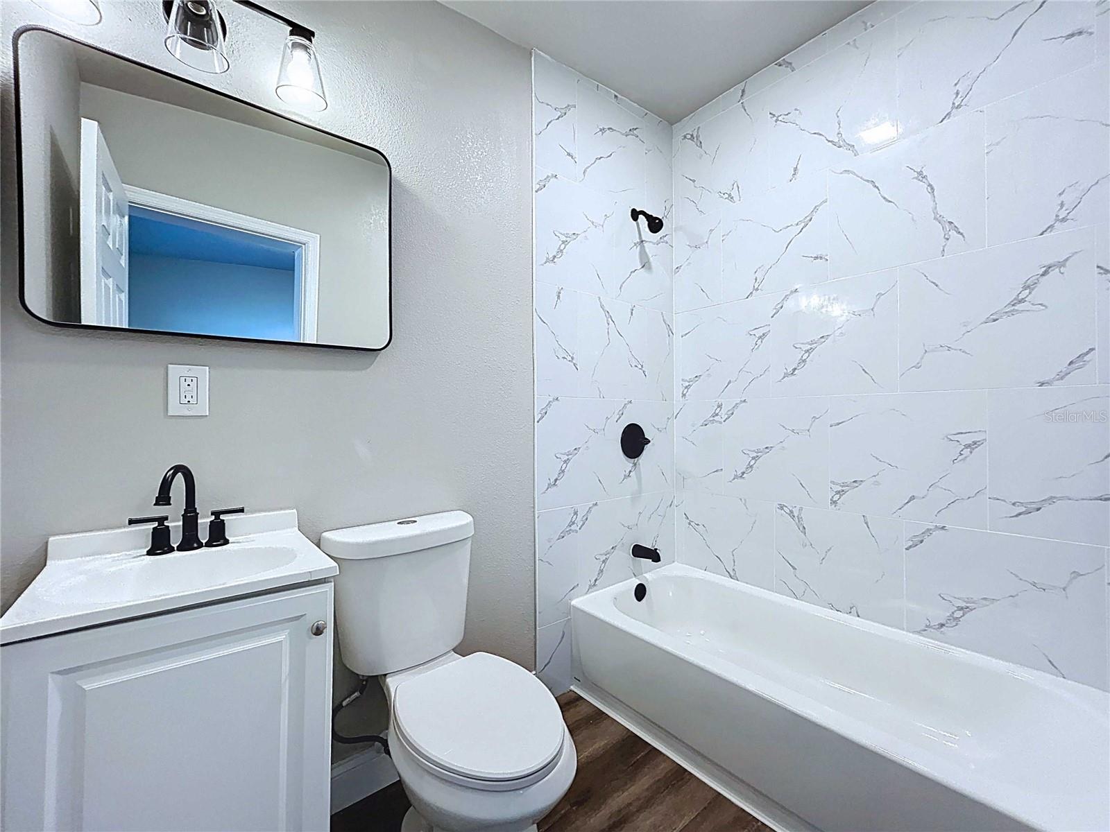 Image 24 of 70 For 1621 7th Avenue N