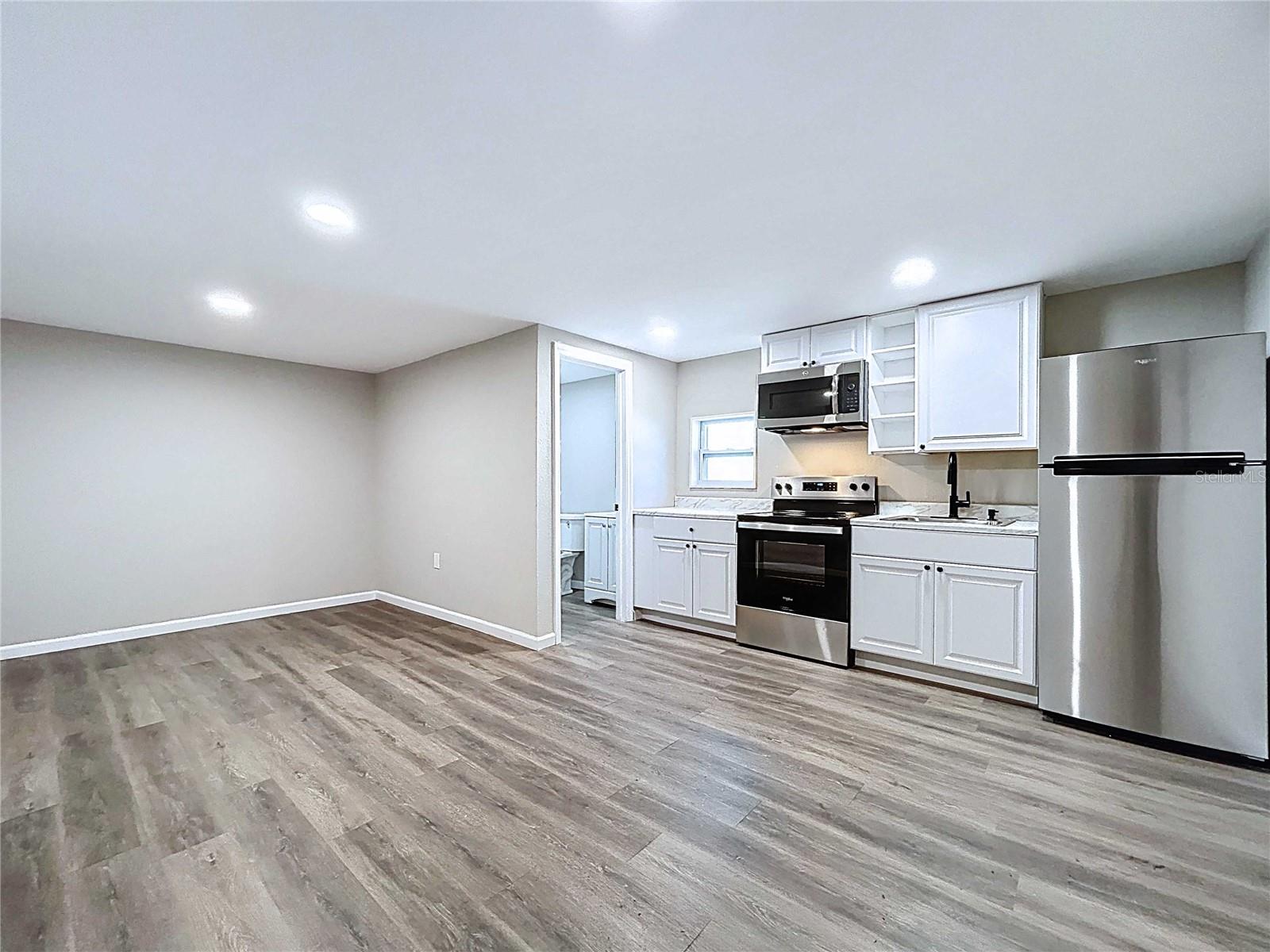 Image 3 of 70 For 1621 7th Avenue N