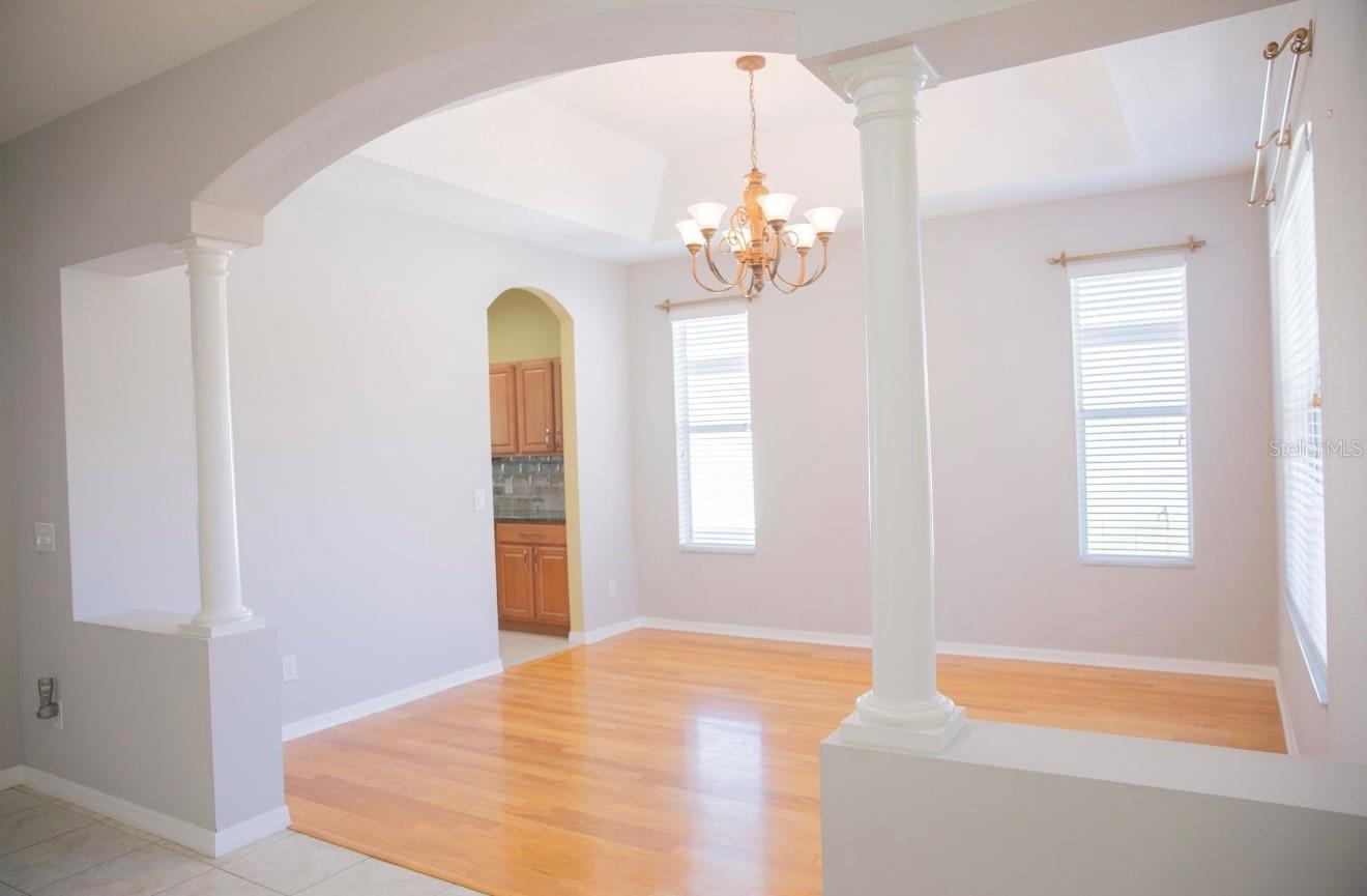 Image 5 of 33 For 1616 Harvest Grove Court