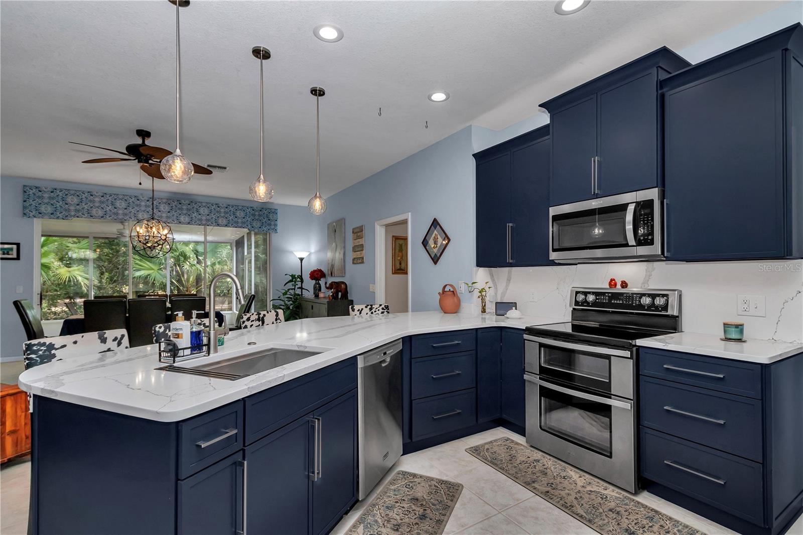 Image 17 of 61 For 10257 Sw 193rd Ct