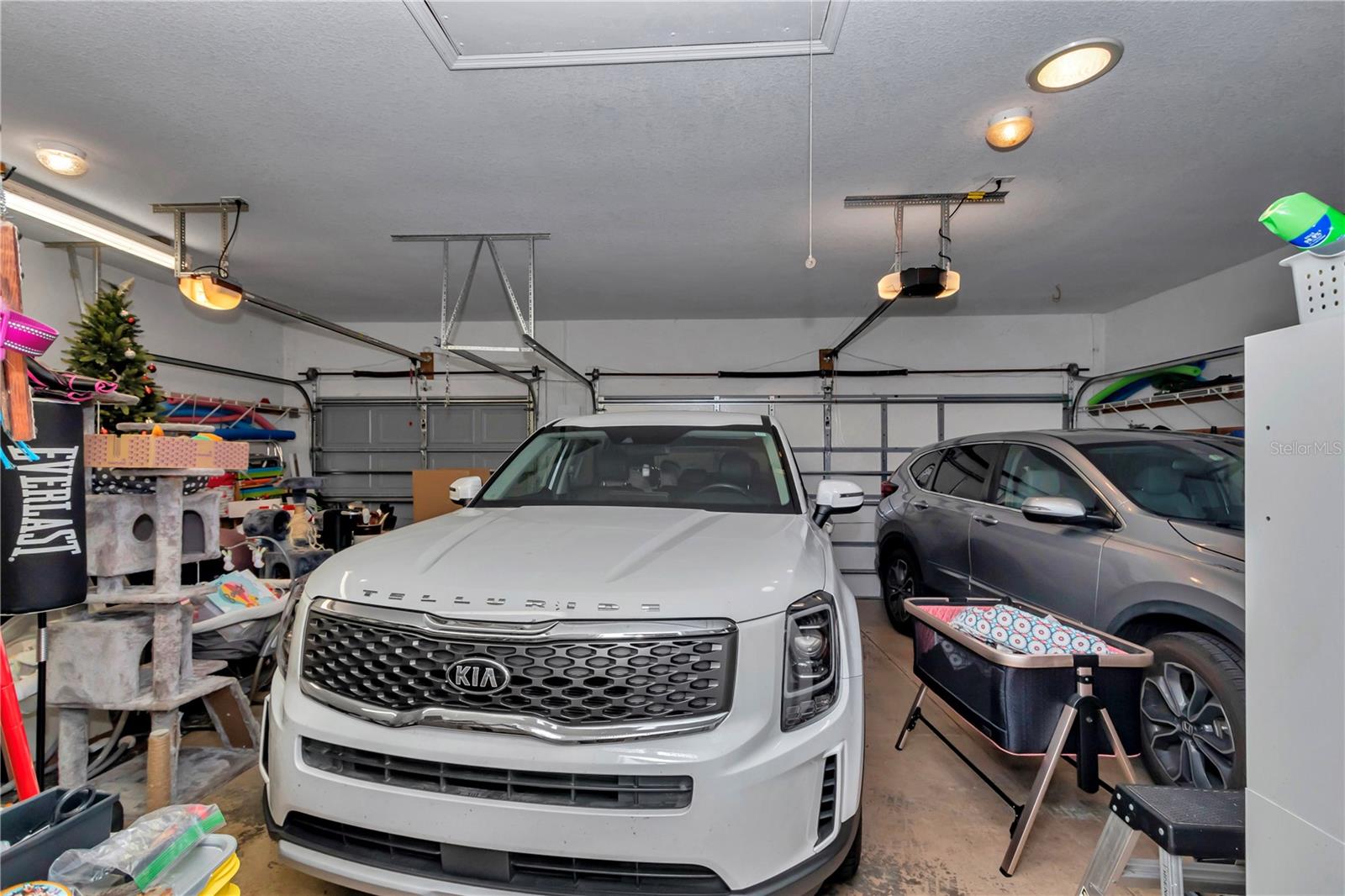 Image 20 of 61 For 10257 Sw 193rd Ct