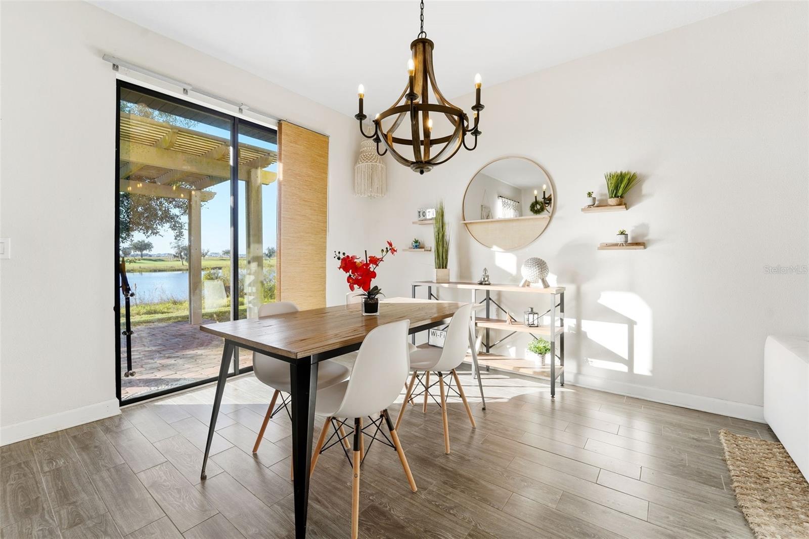 Image 13 of 33 For 1338 Royal St. George