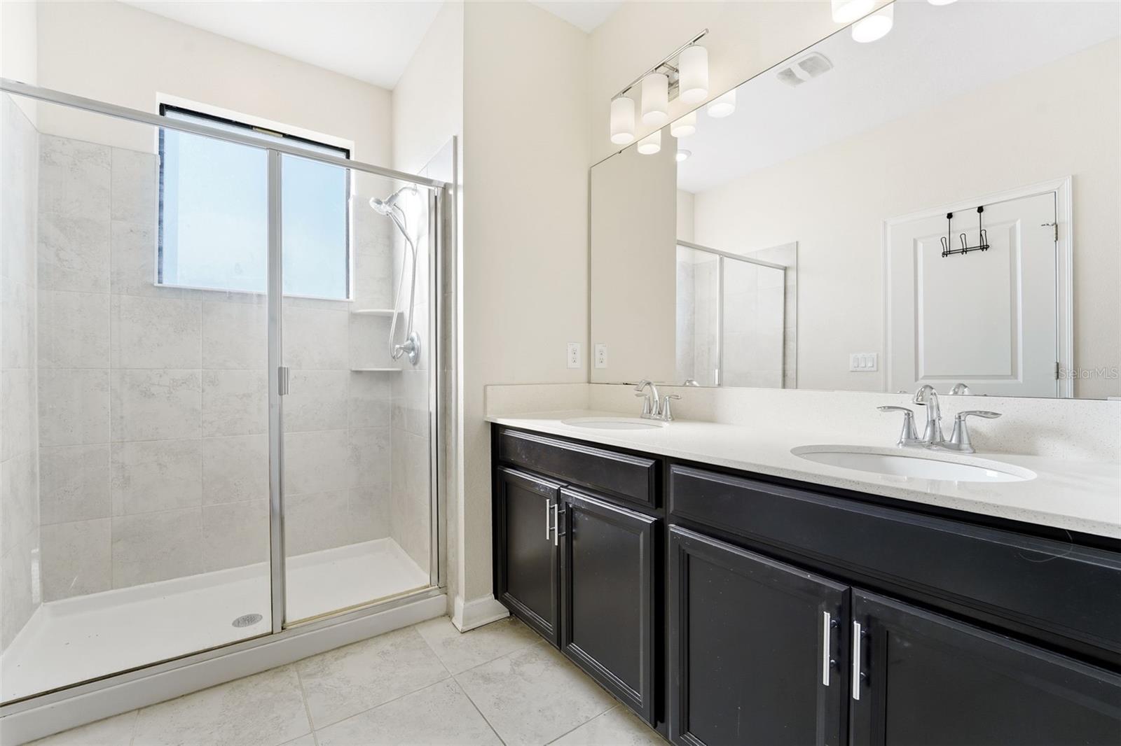 Image 20 of 33 For 1338 Royal St. George