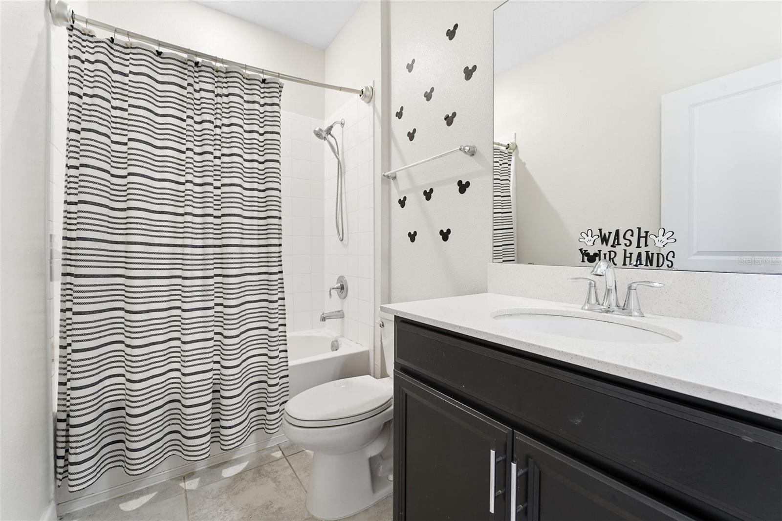 Image 26 of 33 For 1338 Royal St. George