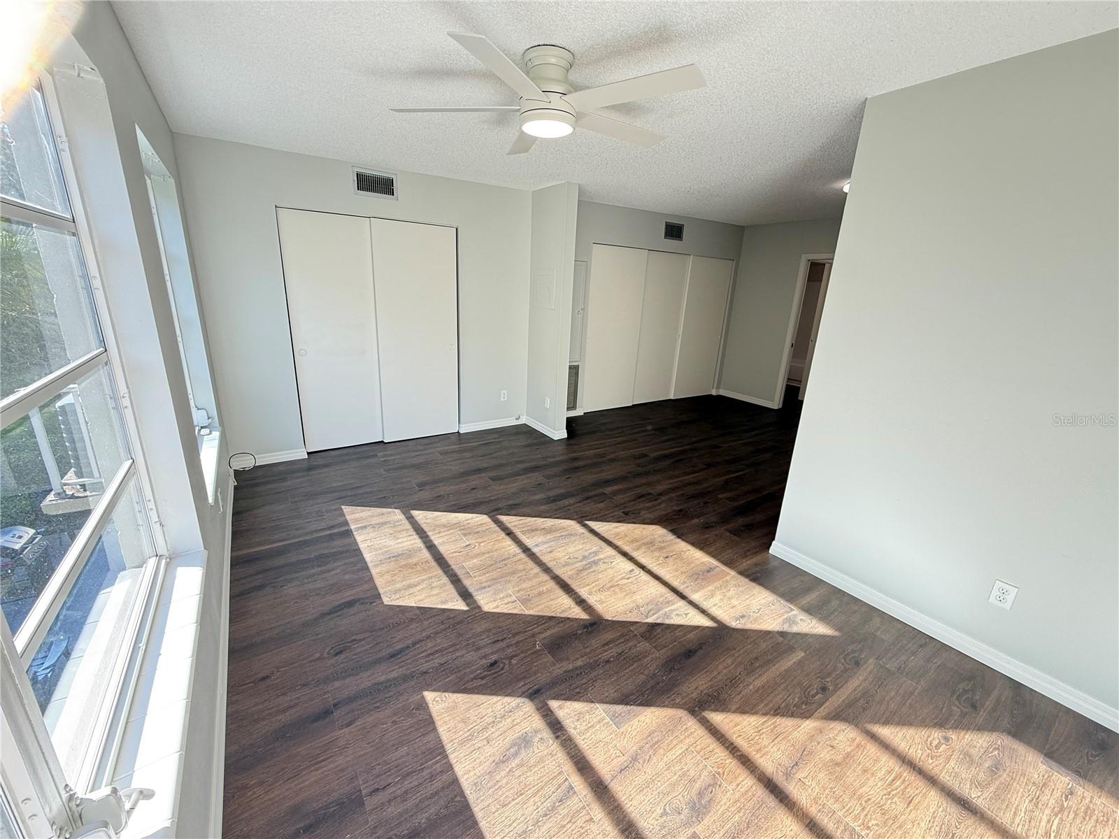 Image 12 of 16 For 2391 Sumatran Way 63