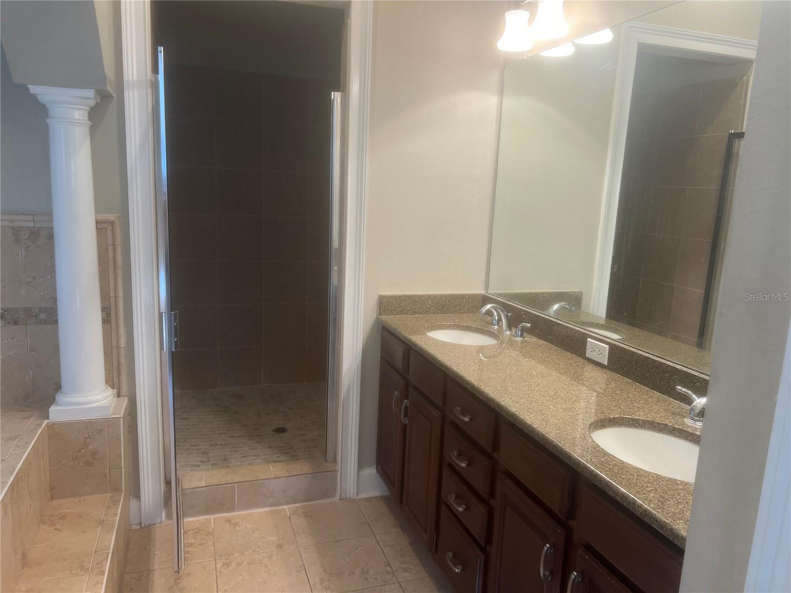 Image 24 of 54 For 6573 Simone Shores Circle