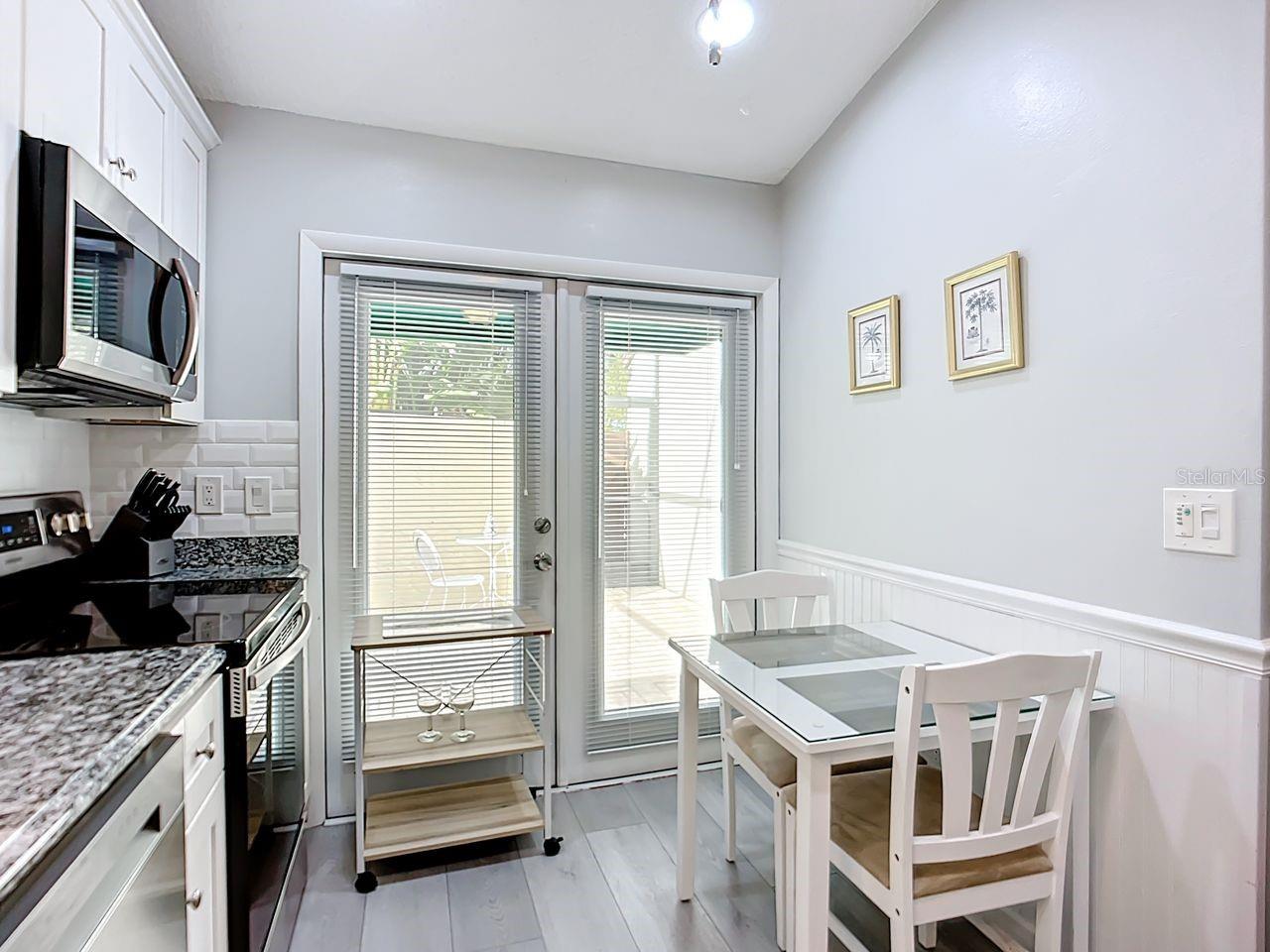 Image 10 of 39 For 2907 Oak Lane