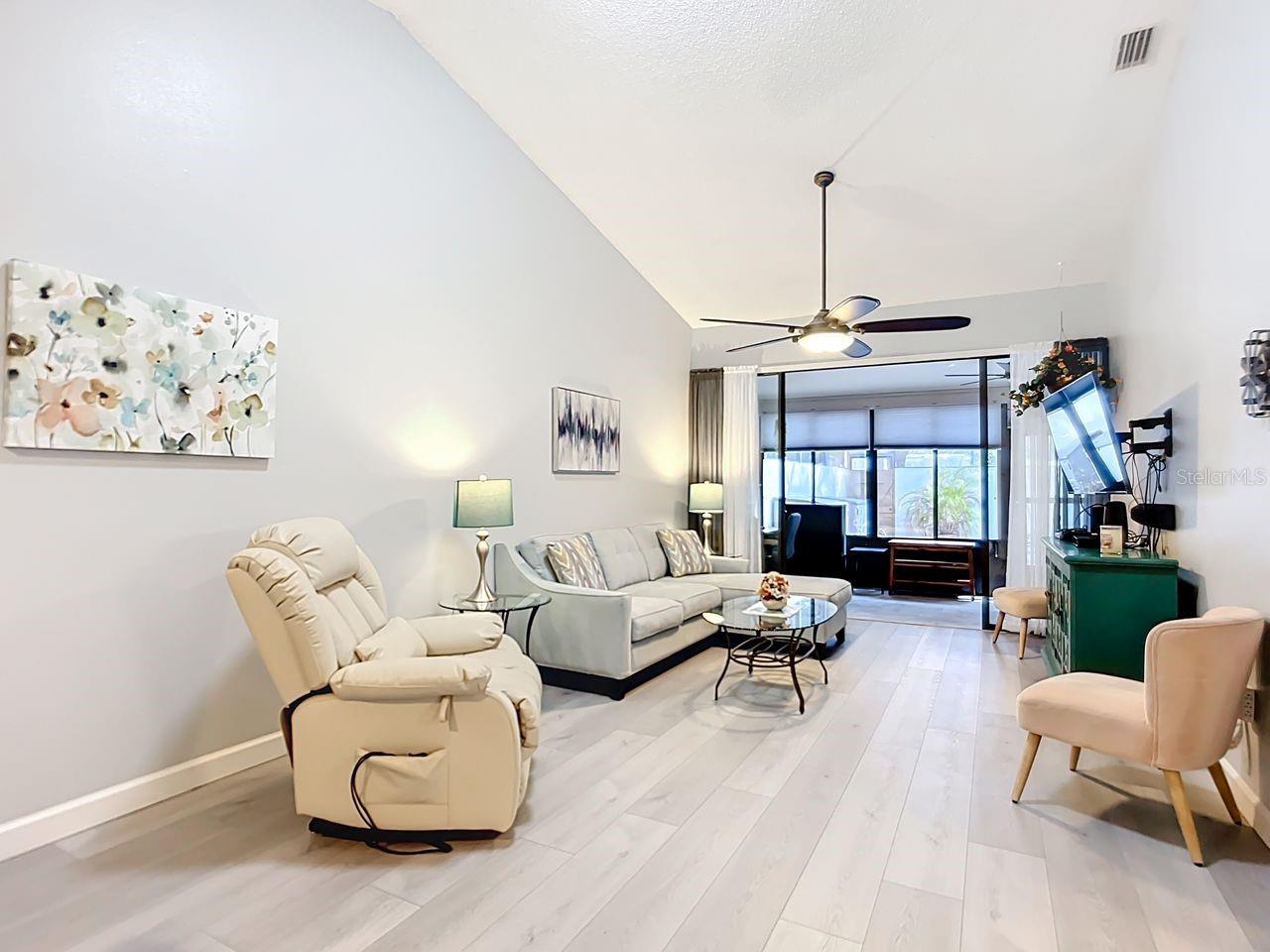 Image 15 of 39 For 2907 Oak Lane