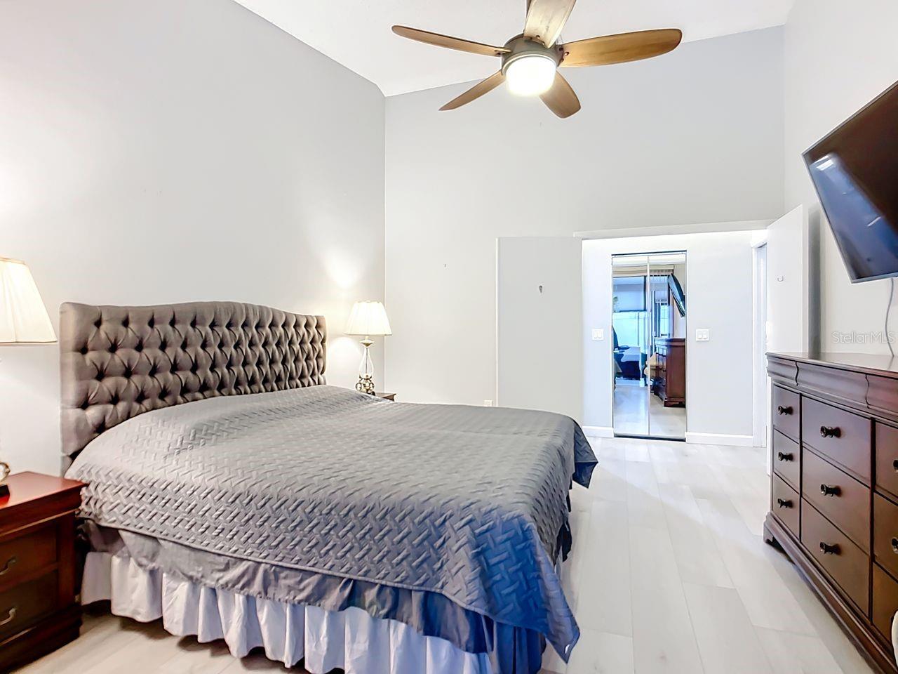 Image 22 of 39 For 2907 Oak Lane