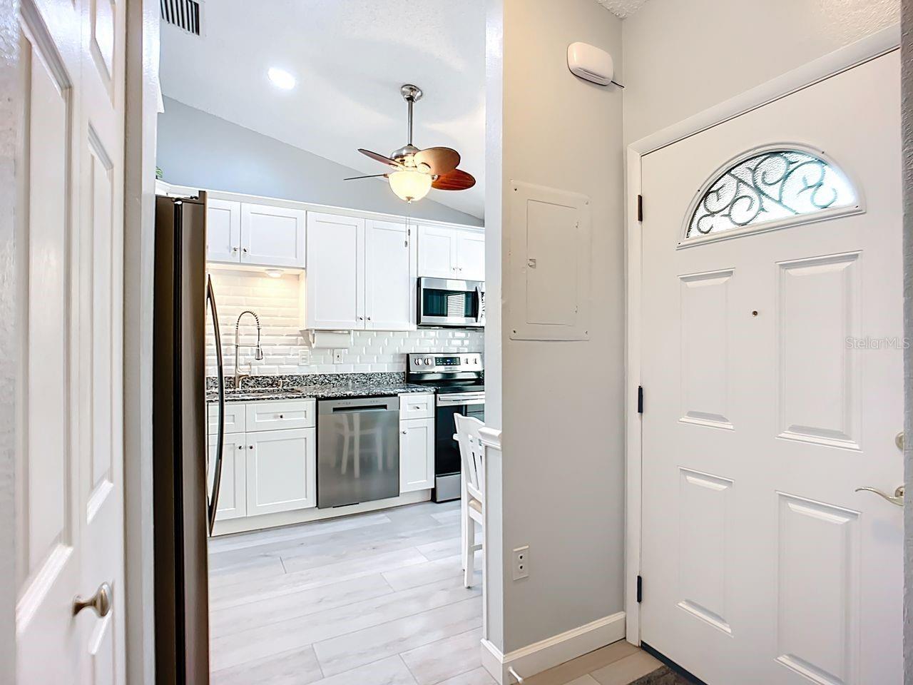 Image 5 of 39 For 2907 Oak Lane