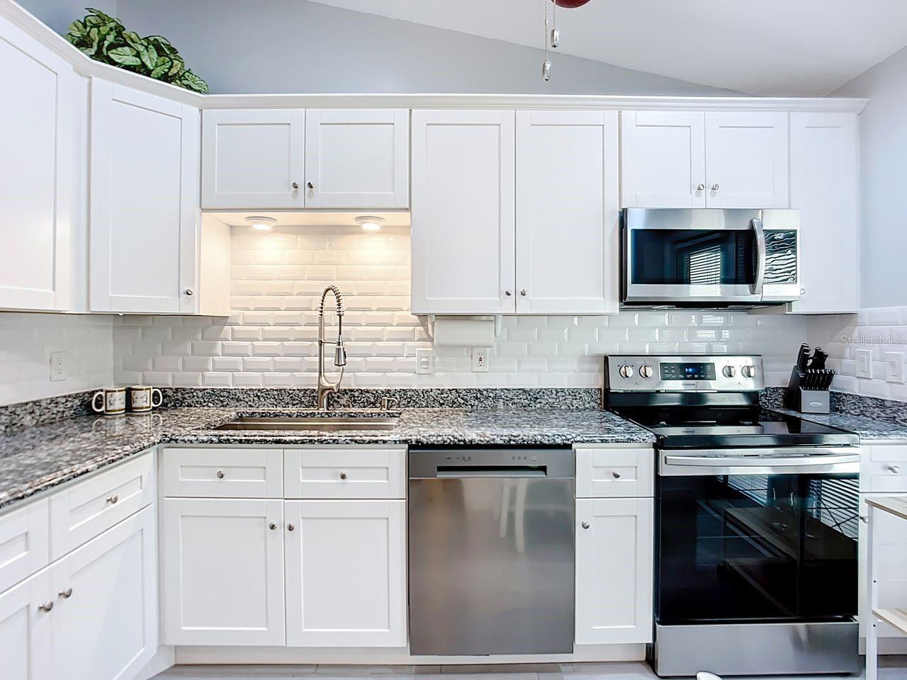 Image 6 of 39 For 2907 Oak Lane