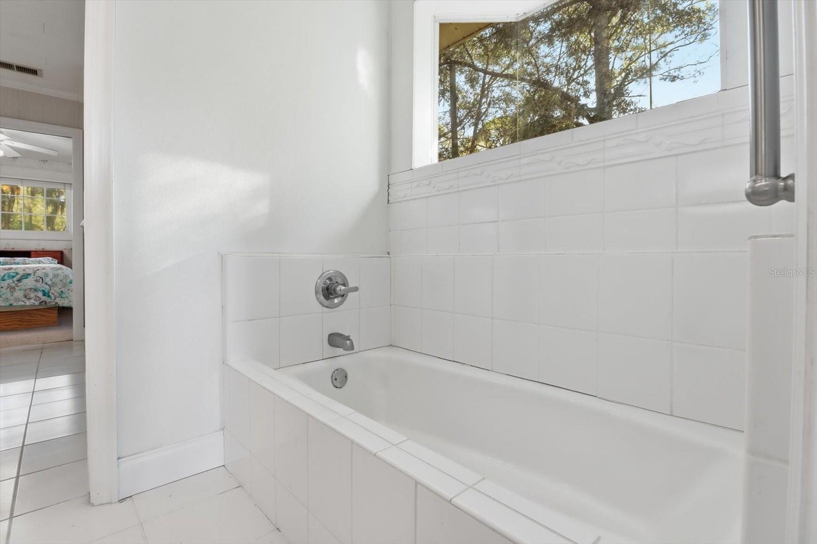 Image 16 of 30 For 11 Patricia Road