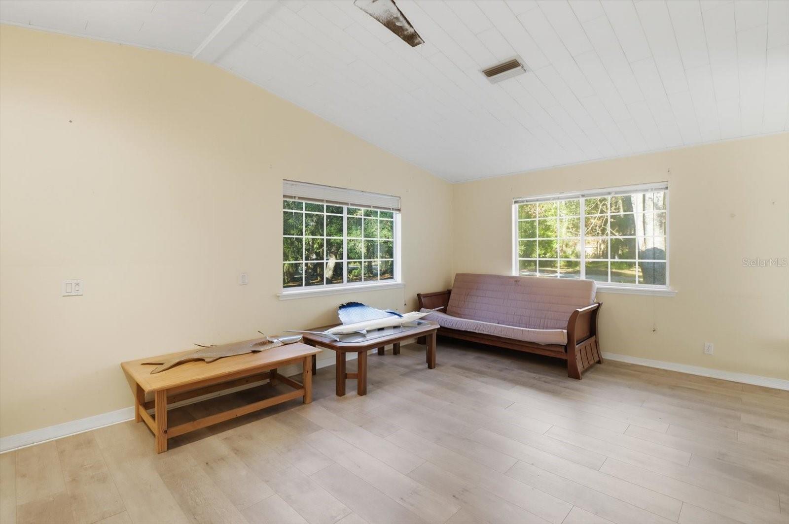 Image 18 of 30 For 11 Patricia Road