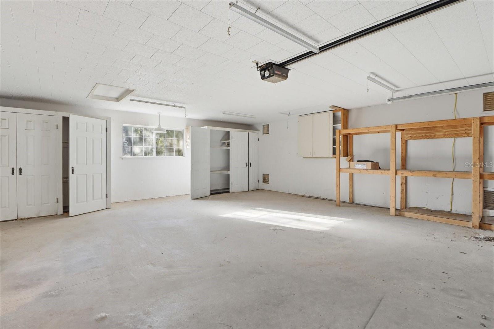 Image 21 of 30 For 11 Patricia Road