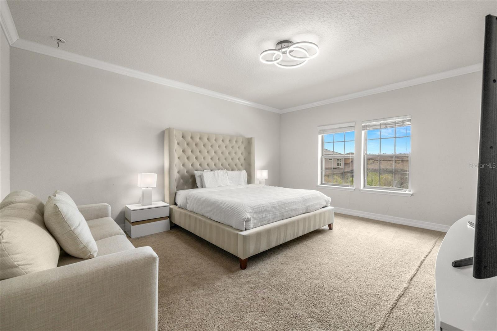 Image 19 of 32 For 18754 Birchwood Groves Drive