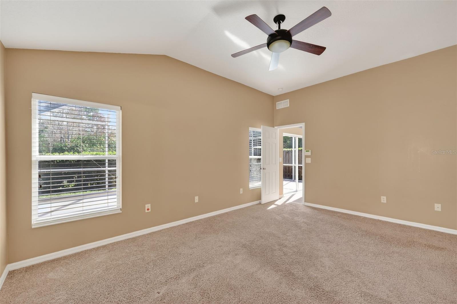 Image 11 of 37 For 10239 Woodford Bridge Street