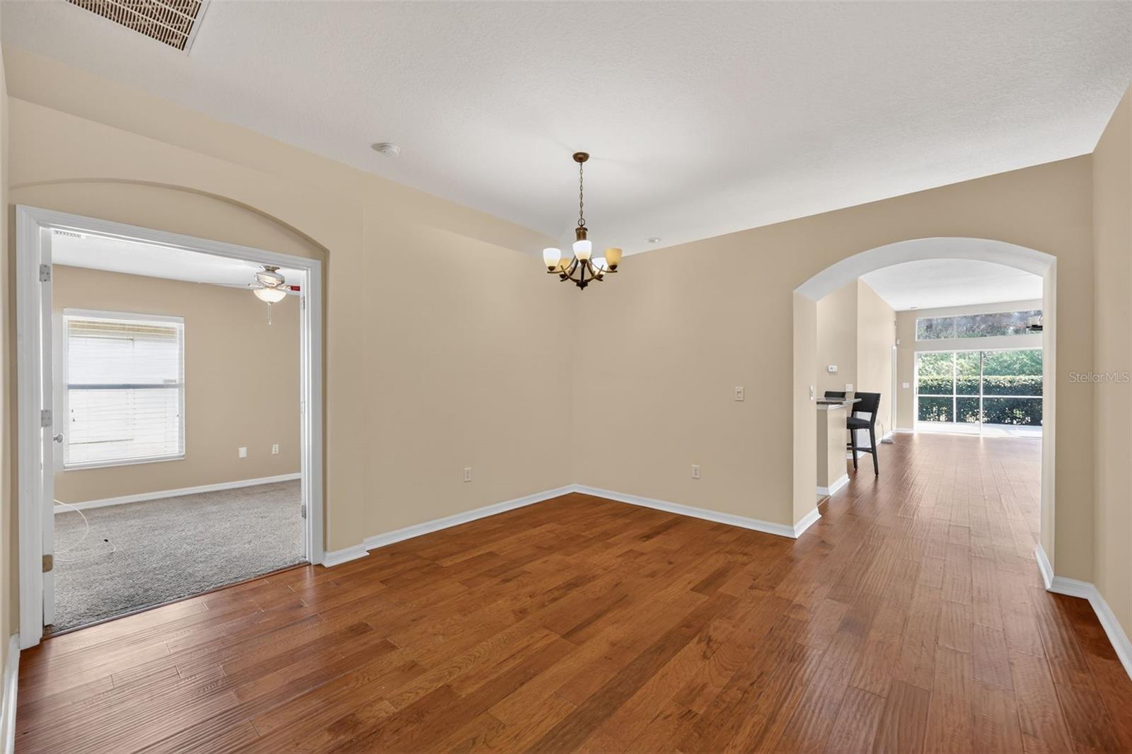 Image 24 of 37 For 10239 Woodford Bridge Street