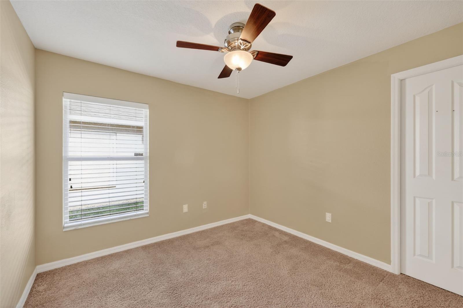 Image 25 of 37 For 10239 Woodford Bridge Street