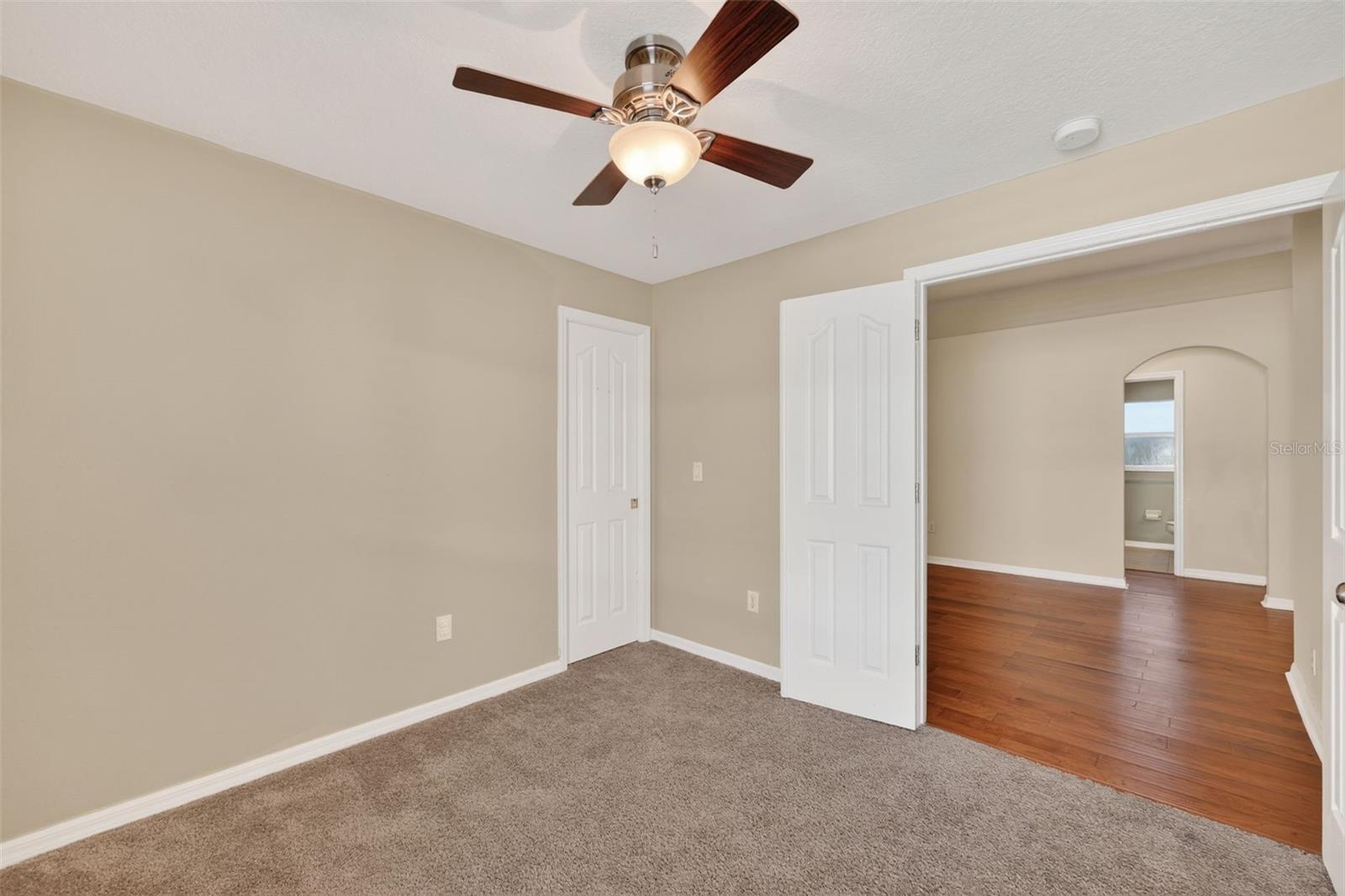 Image 26 of 37 For 10239 Woodford Bridge Street