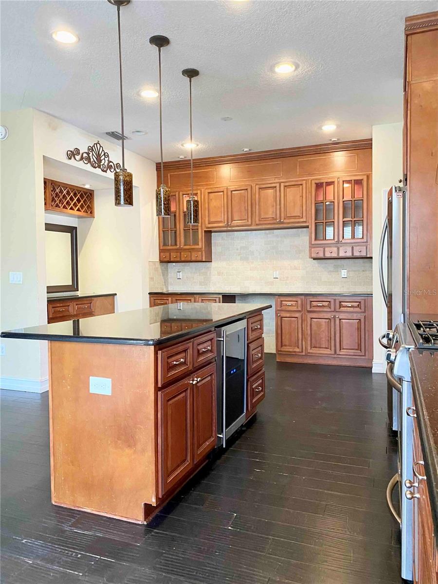 Image 2 of 47 For 10503 Chilmark Way