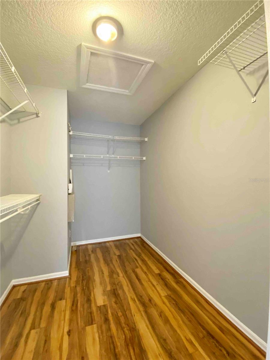 Image 26 of 47 For 10503 Chilmark Way