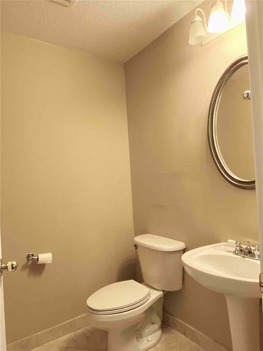 Image 38 of 47 For 10503 Chilmark Way