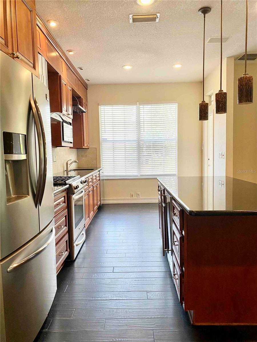 Image 4 of 47 For 10503 Chilmark Way