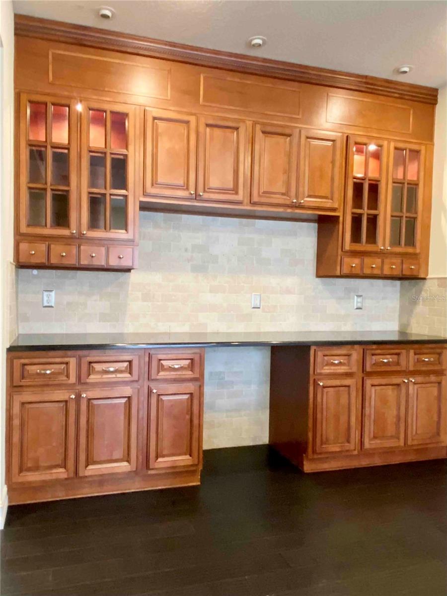 Image 6 of 47 For 10503 Chilmark Way