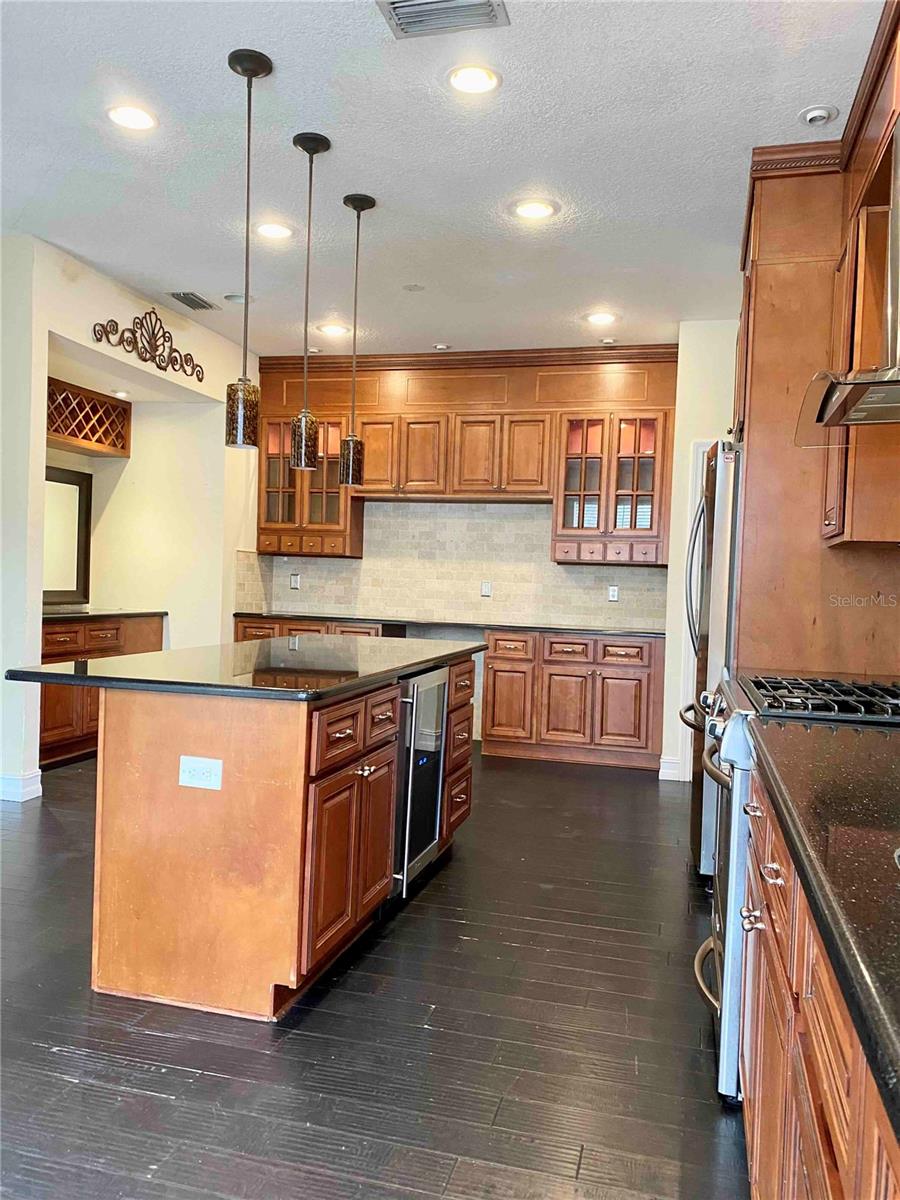 Image 8 of 47 For 10503 Chilmark Way