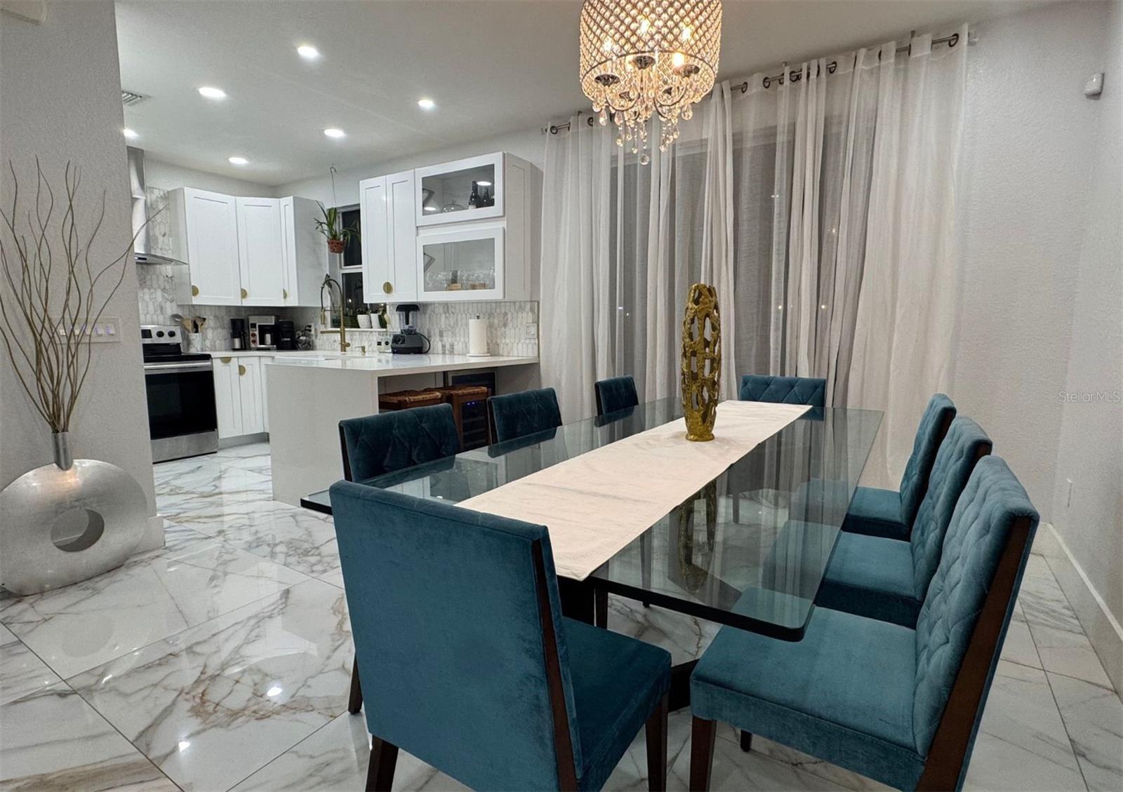 Image 14 of 44 For 1041 Ne 208th St