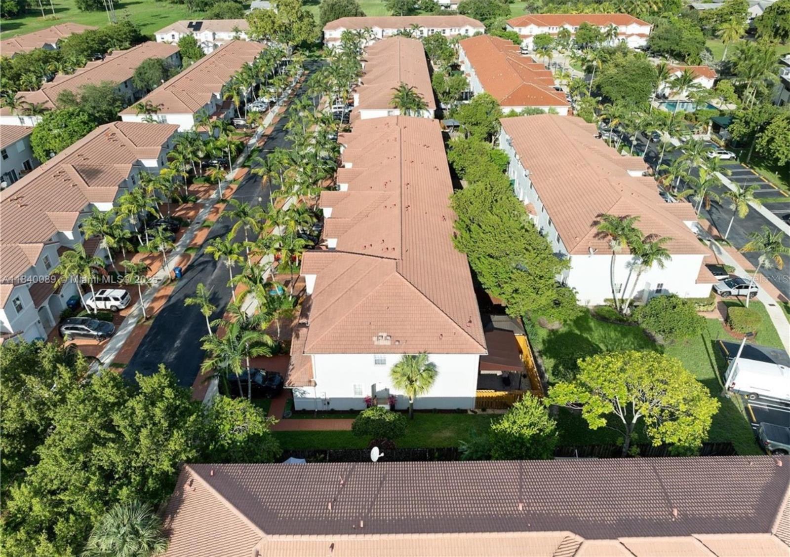 Image 29 of 44 For 1041 Ne 208th St