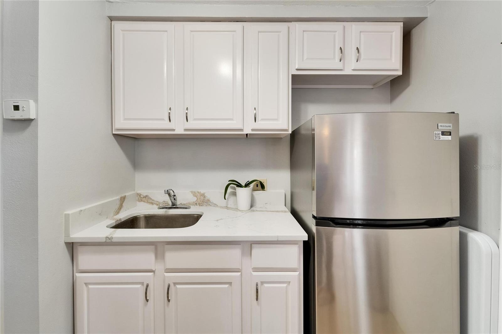 Image 20 of 55 For 4215 Bay Drive 1801e