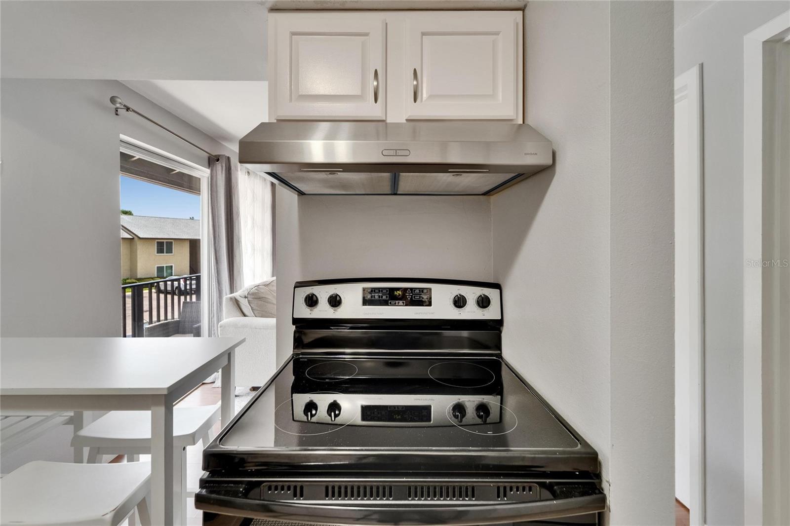 Image 22 of 55 For 4215 Bay Drive 1801e