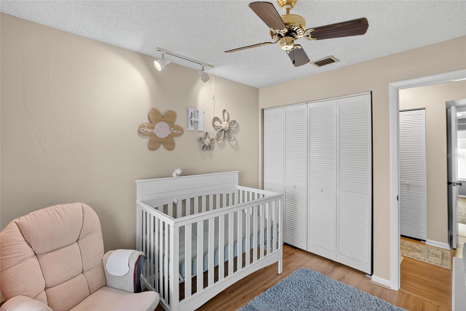 Image 27 of 49 For 614 Sandalwood Drive