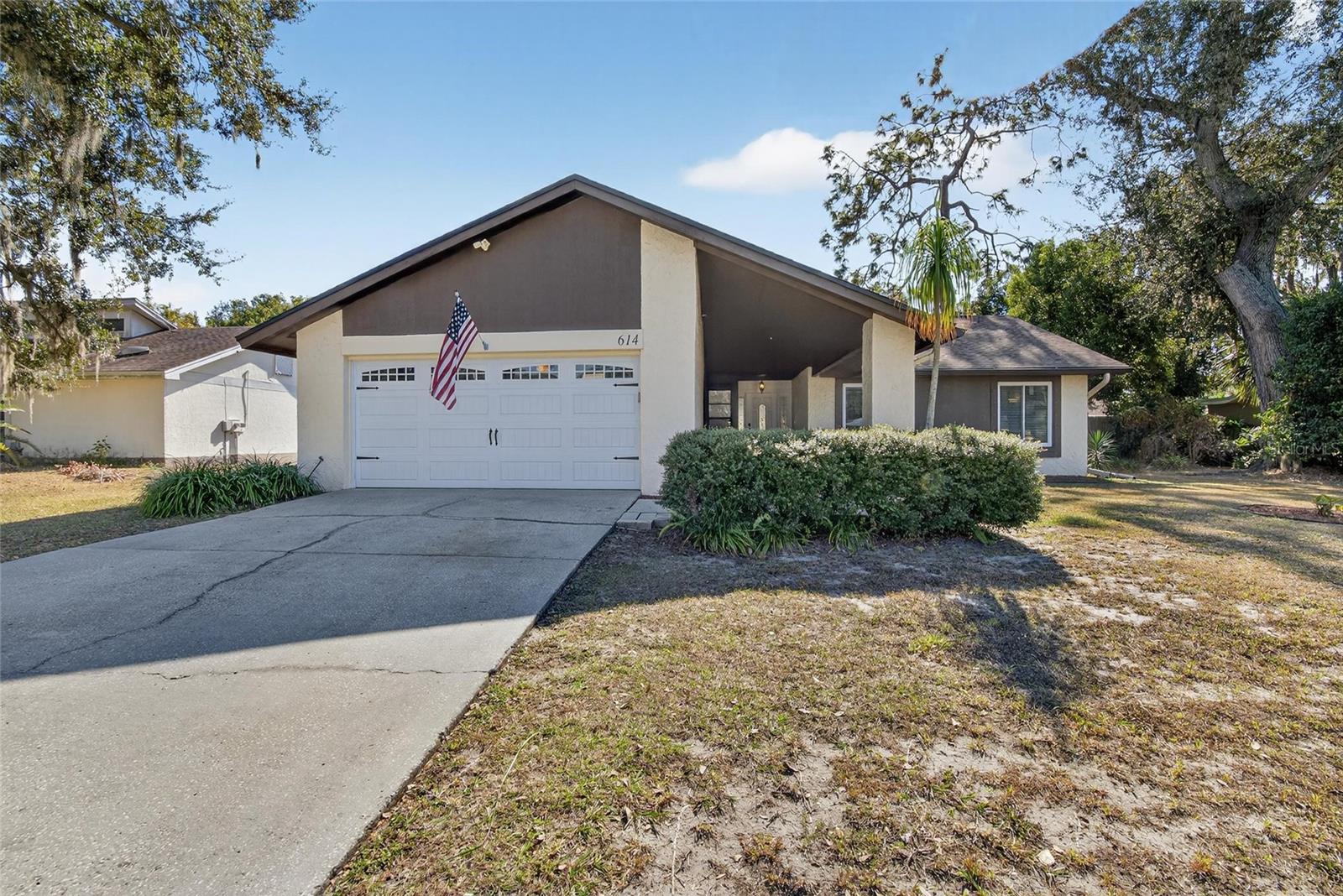 Image 40 of 49 For 614 Sandalwood Drive