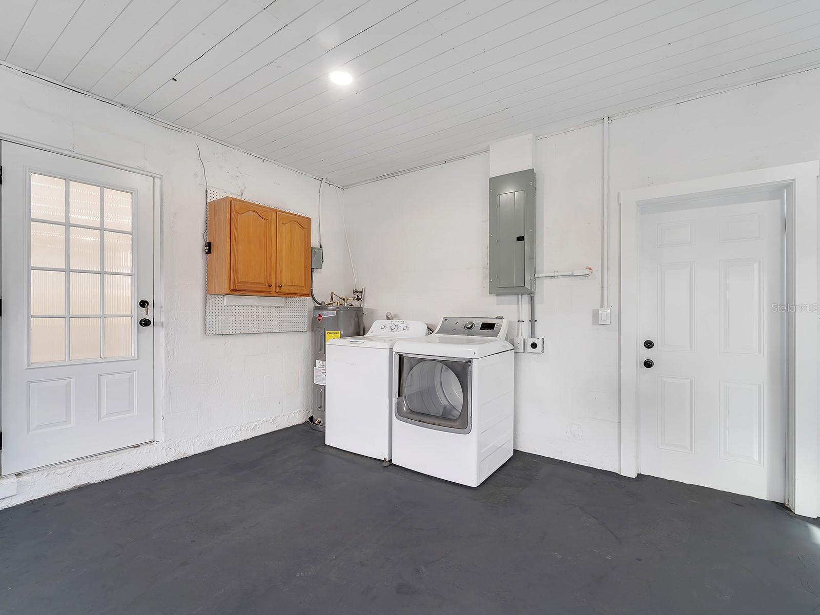 Image 22 of 48 For 1324 Chesterfield Drive