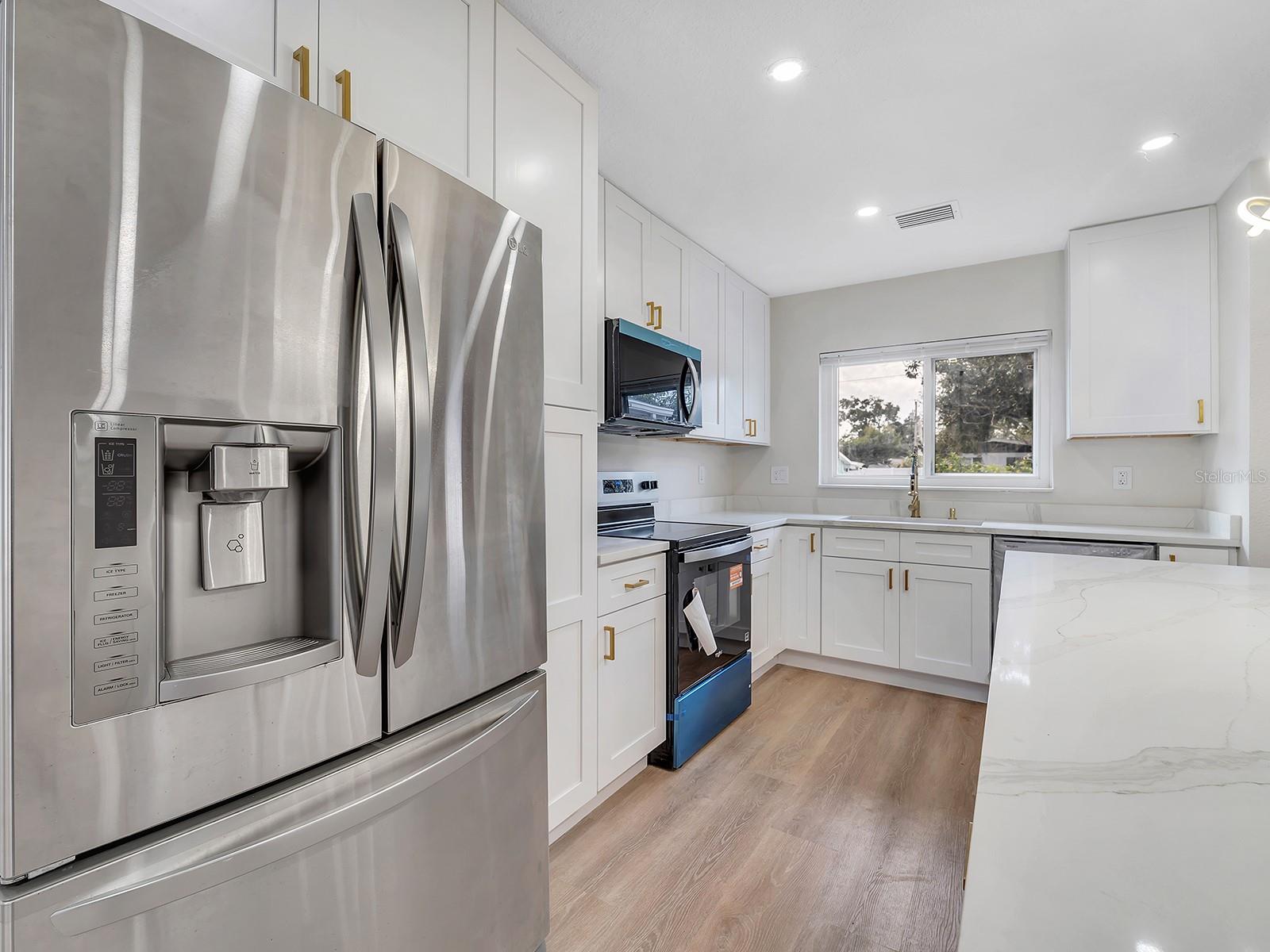 Image 31 of 48 For 1324 Chesterfield Drive