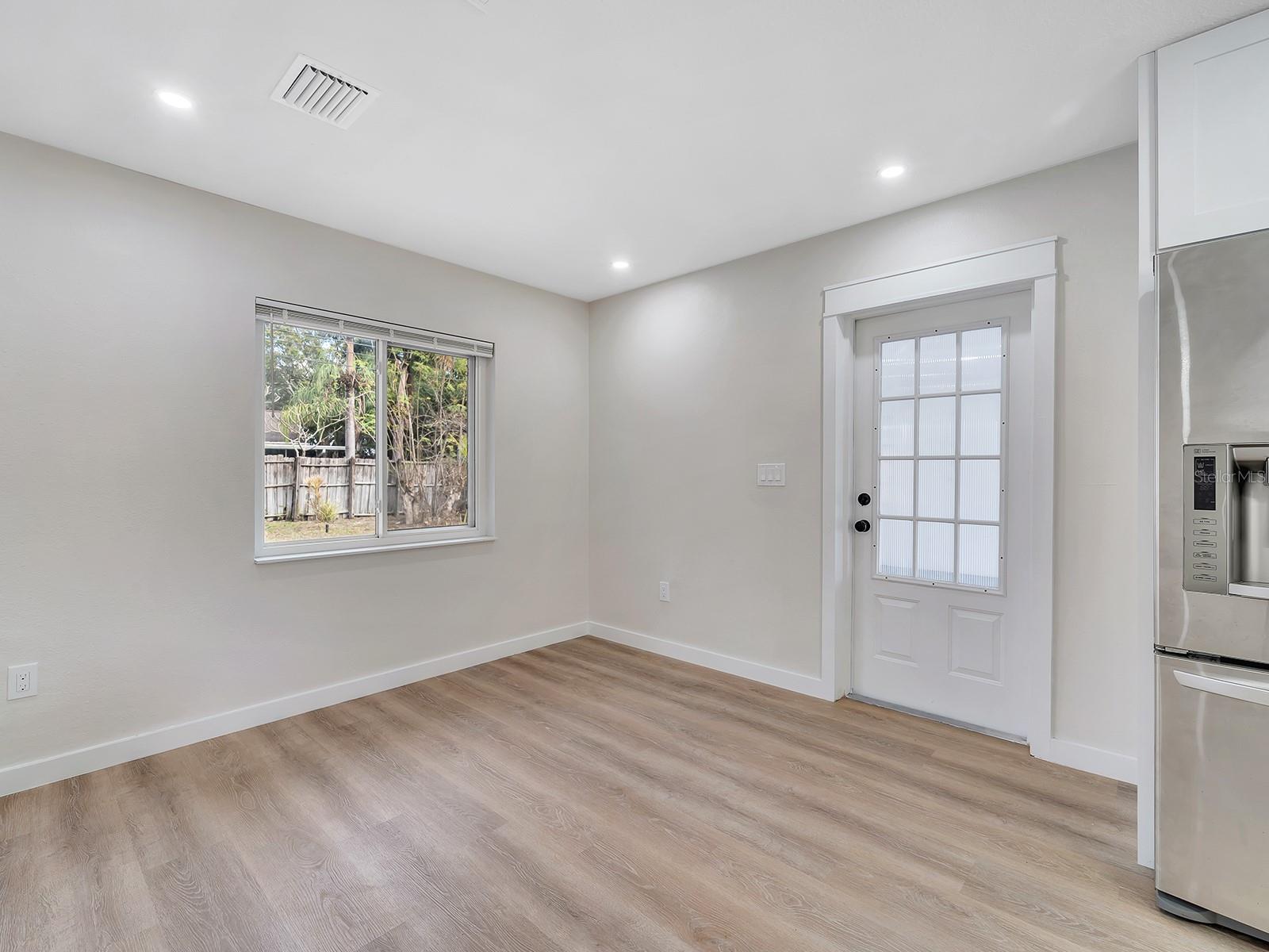 Image 34 of 48 For 1324 Chesterfield Drive