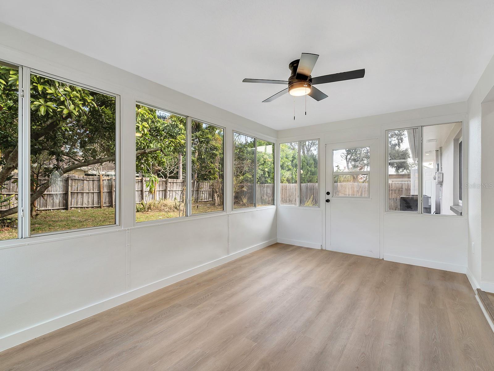 Image 35 of 48 For 1324 Chesterfield Drive