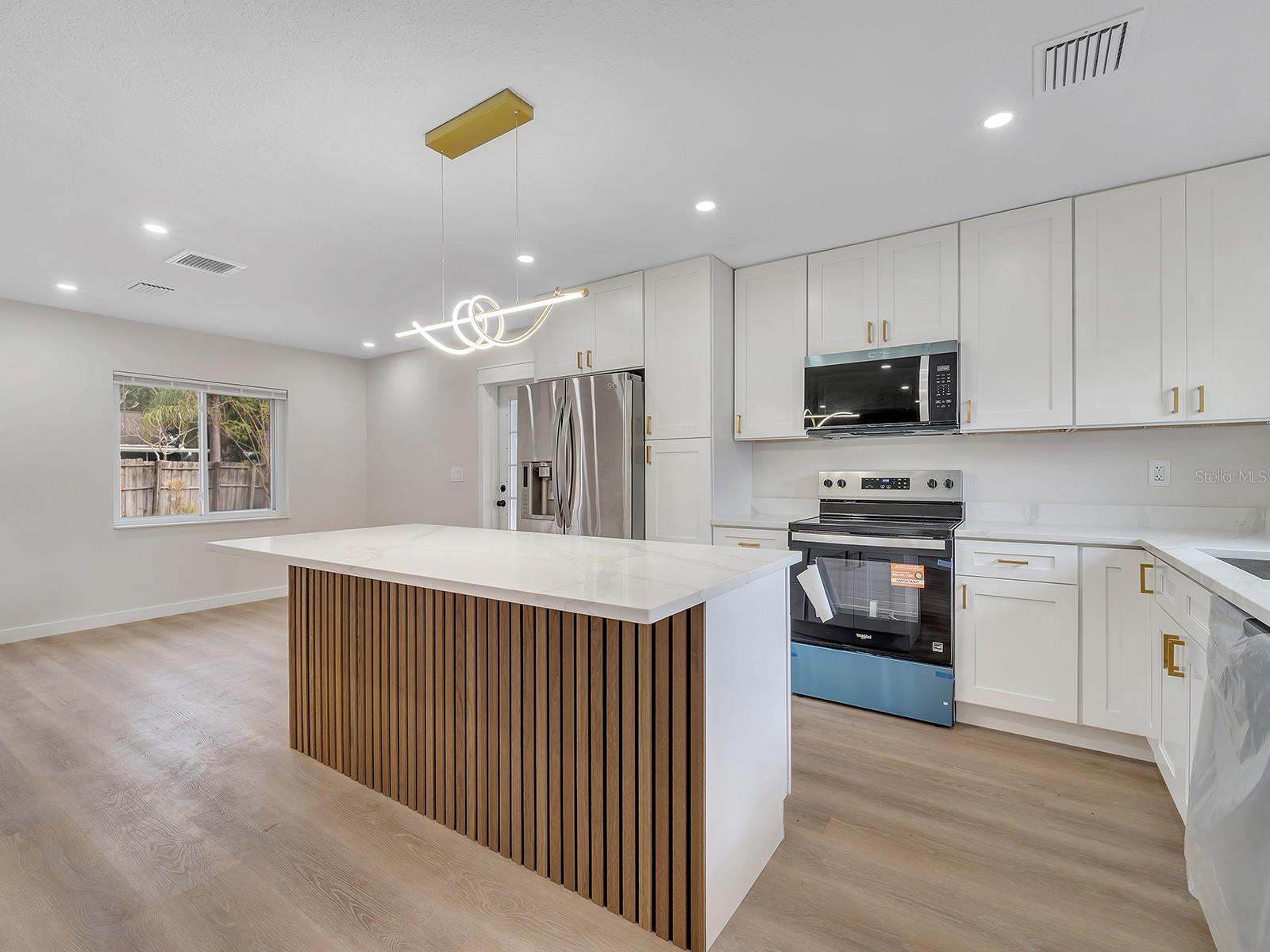 Image 7 of 48 For 1324 Chesterfield Drive