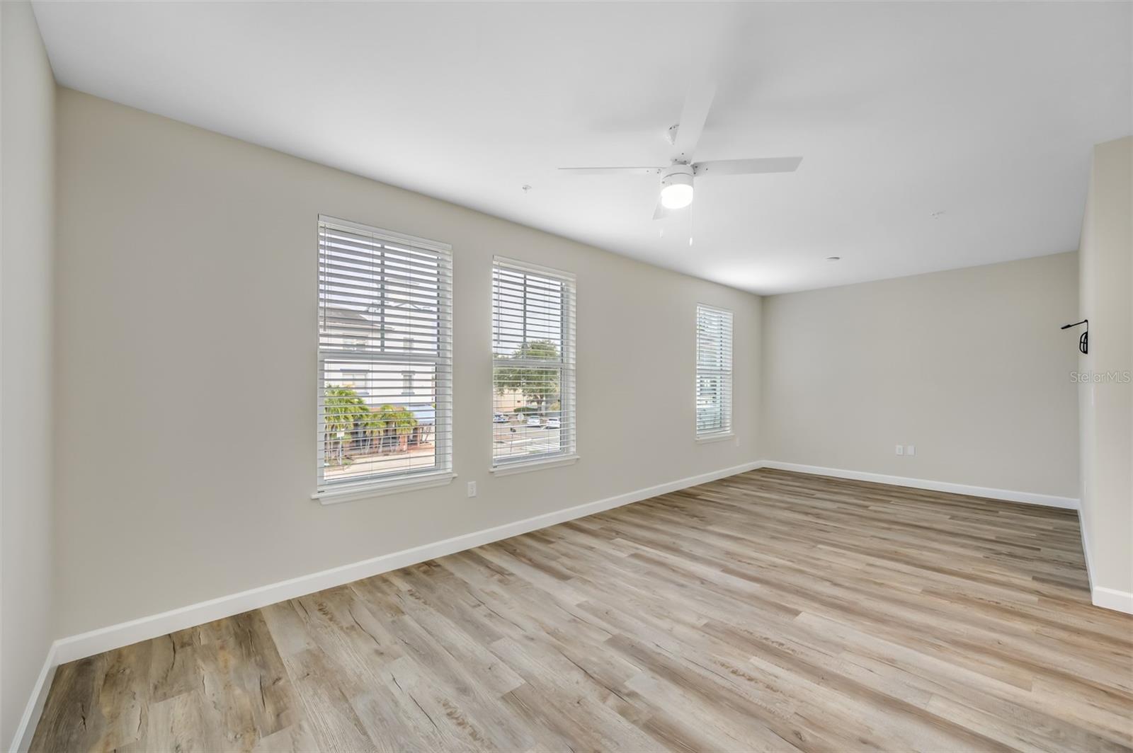 Image 9 of 19 For 710 3rd Avenue S 201